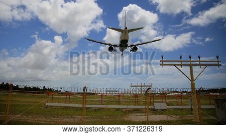 Salvador, Bahia / Brazil - November 7, 2019: Embraer Of Azul Linhas Aereas Is Seen During The Runway