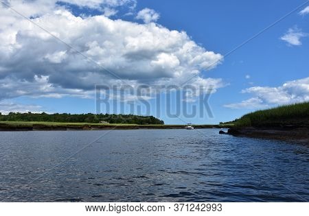 Stunning Wide Tidal River And Marsh With Mud Flats.