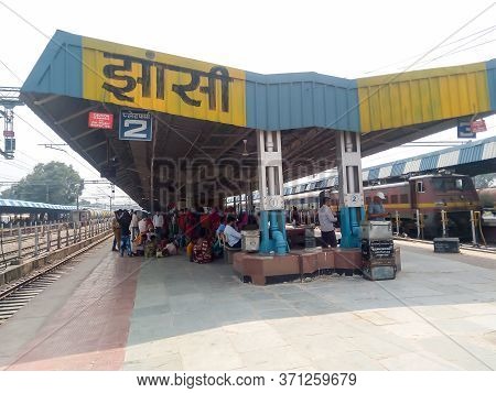 Platforms Empty Only Few Trains Running In Indian Railway Station Just Before Closing Down For Amid 