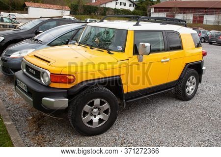 Bordeaux , Aquitaine / France - 06 10 2020 : Toyota Fj Cruiser Parked Outdoor Is Modern Four Wheel D