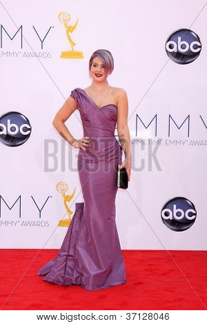Лос-Анджелес - 23 сентября: Келли Осборн прибывает в 2012 Emmy Awards в театре Nokia сентября 
