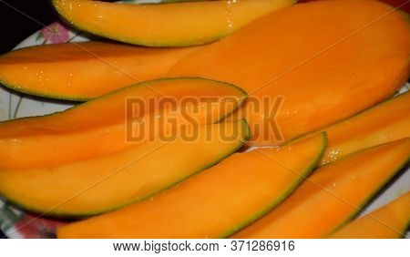 Delicious Indian Mango Slices Or Cut Pieces