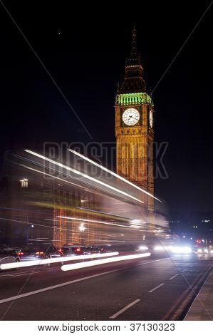 Trafik ışıkları Westminster Köprüsü