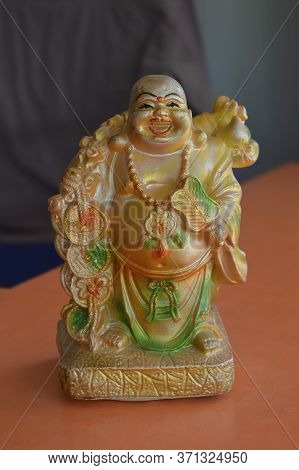 Laughing Budhha Statue Used In Feng Shui