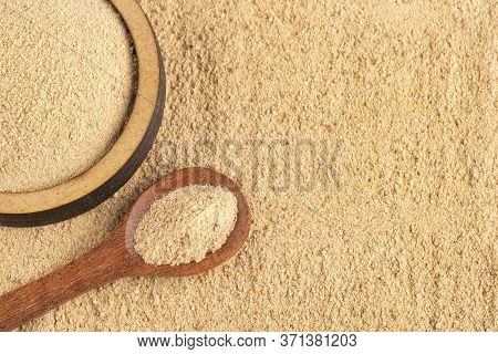Organic Maca Powder - Lepidium Meyenii. Text Space