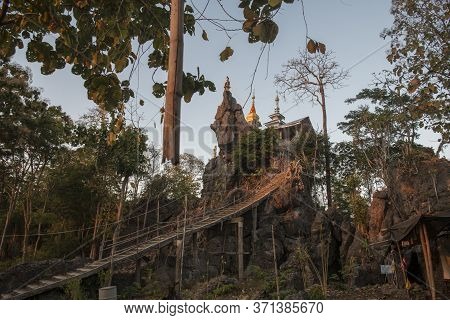 Thailand Mae Sot Temple Shrine
