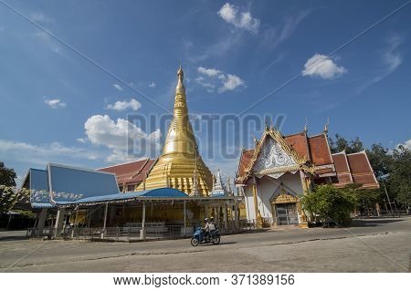 Thailand Mae Sot Wat Chumphon Khiri Temple