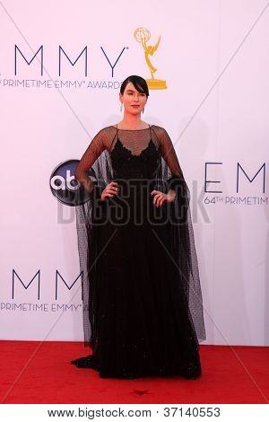 LOS ANGELES - SEP 23: Lena Headey dorazí na Emmy Awards 2012 Nokia Theater v září 23,