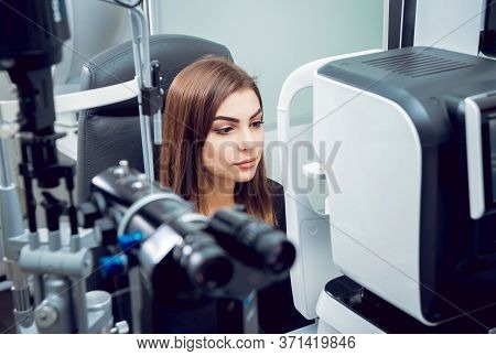Consultation With An Ophthalmologist. Medical Equipment. Coreometry.