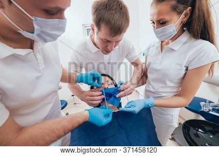 Dentistry Cofferdam Installation Procedure. Modern Medical Technology