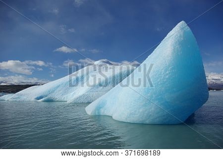 Iceberg Glaciar In Lago Argentino Patagonia Sunny Day