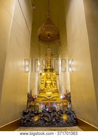 Golden Mountain (phu Khao Tong) Bangkok Thailand-28 November 2018:the Construction Began At The Smal