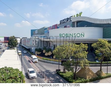 Robinson Future Park Rangsit Bangkok Thailand-22 November 2018. Images For Editorial User.