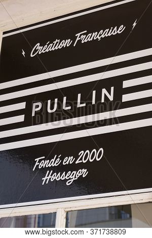 Hossegor , Aquitaine / France - 02 15 2020 : Pullin Sign Logo Retail Store Outlet Fun Board French B