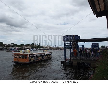 Wang Lang Pier,bangkok Thailand-08 June 2019:prannok Pier,also Known As The Siriraj Pier Or Wang Lan