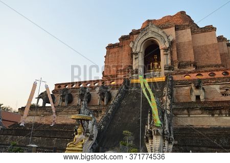Chiang Mai Thailand-10 January 2020:wat Chedi Luang Temple,built During The Reign Of Phaya Saen Muea