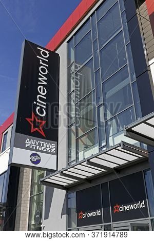 Weston-super-mare, Uk - August 5, 2019: The Cineworld Cinema At Dolphin Square.