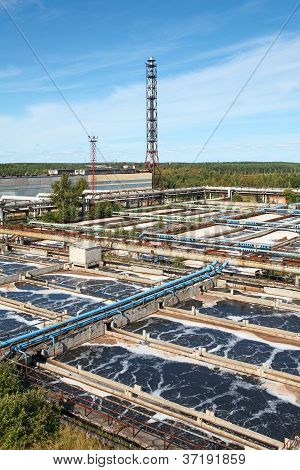 Vue aérienne de l'usine de traitement de l'eau