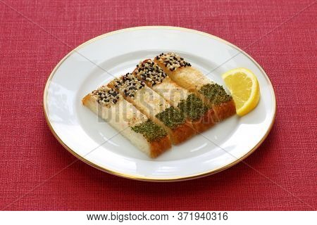 deep fried shrimp toast, chinese dim sum dish
