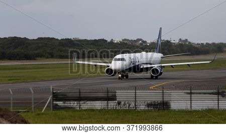 Salvador, Bahia / Brazil - June 14, 2018: Embraer Aircraft Of Azul Linhas Aereas Is Seen At Salvador