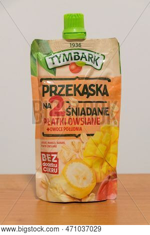 Pruszcz Gdanski, Poland - October 5, 2022: Tymbark Snack For Second Breakfast, Oatmeal With Midday F