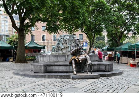 Brussels, Belgium - August 26 2017: Charles Buls Fountain (former Belgian Politician And Mayor Of Th