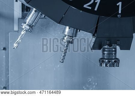 The Indexable Tool In The Tool Magazine Of Machining Center. The Automatic Toll Change ,atc Operatio