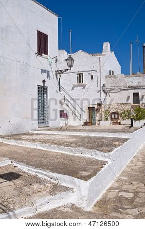 Vicolo in Ceglie Messapica. Puglia. Italia meridionale.