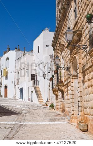 Vicolo in Ceglie Messapica. Puglia. Italia meridionale.