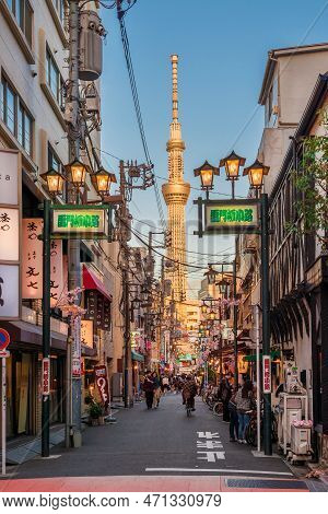 Tokyo, Japan - March 21: View Of The Famous Tokyo Skytree From Kaminarimon Yanagi-kōji Street In Old