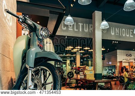 Nakhon Pathom,thailand-january 7, 2023 : View Of Honda Super Cub C 125 Motorcycle Classic 125Cc. Col