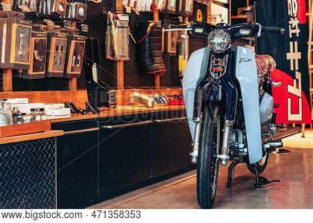 Nakhon Pathom,thailand-january 7, 2023 : View Of Honda Super Cub C 125 Motorcycle Classic 125Cc. Col