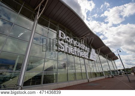 Doncaster Uk, 18Th August 2019: The Doncaster Sheffield Robin Hood International Airport, Outside Th