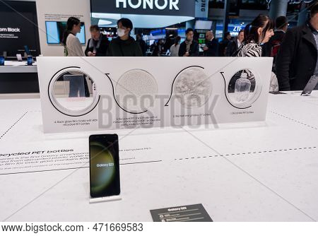 Barcelona , Spain - February 27 2023: Mobile World Congress 2023 In Barcelona. Booth Or Stand Of Sam