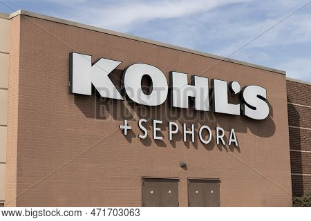 Noblesville - Circa February 2023: Kohl's Retail Store Location. Kohl's Has Partnered With Cosmetics