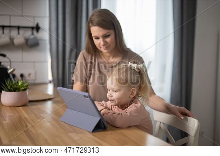 Cochlear Implant System. Installation Cochlear Implant On Child Girl Ear For Restores Hearing. Kid H