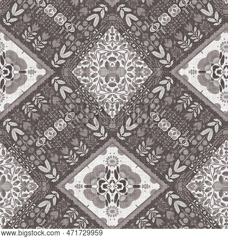 Country Cottage Grey Intricate Damask Seamless Pattern. 2 Tone French Style Background. Simple Rusti