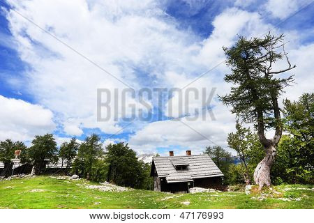 Centro de esquí de Vogel en verano, Eslovenia, Europa
