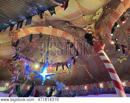 Orlando Fl - Dec 30: Circus Mcgurkus Cafe Stoo-pendous At Universal Islands Of Adventure In Orlando,