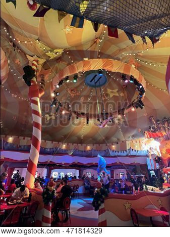 Orlando Fl - Dec 30: Circus Mcgurkus Cafe Stoo-pendous At Universal Islands Of Adventure In Orlando,