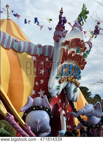 Orlando Fl - Dec 30: Circus Mcgurkus Cafe Stoo-pendous At Universal Islands Of Adventure In Orlando,