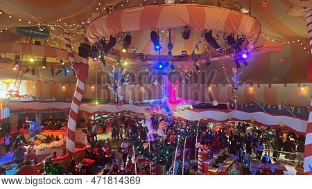 Orlando Fl - Dec 30: Circus Mcgurkus Cafe Stoo-pendous At Universal Islands Of Adventure In Orlando,