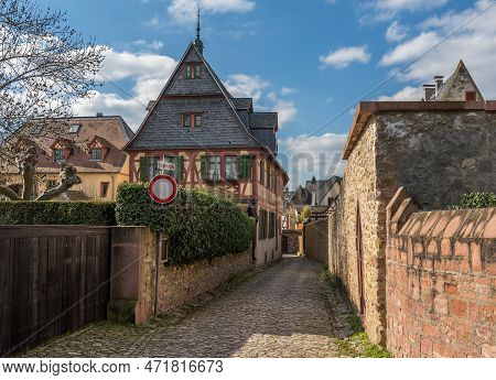 Eltville Am Rhein, Germany-february 28, 2023: Houses In The Historic Old Town Of Eltville Am Rhein I