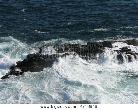 Fight Of The Ocean With Rocks