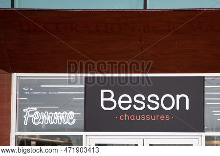 Bordeaux , Aquitaine  France - 02 25 2023 : Besson Logo Sign And Text Brand Store Facade Chaussures 
