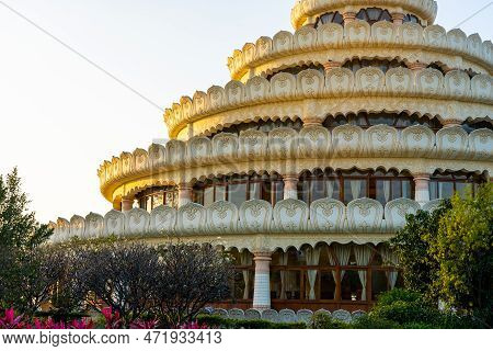 Bangalore, India - 09.01.2023: Close Up Of A Beautiful Roof Architecture Of The Art Of Living Ashram