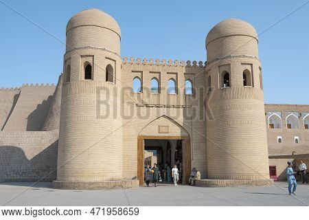 Khiva, Uzbekistan - September 07, 2022: Restored Ata-darvaza Gate Of The Inner City Of Ichan-kala Cl