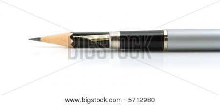 Fouòtain Pen And Black Pencil