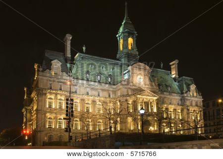 Hotel De Ville