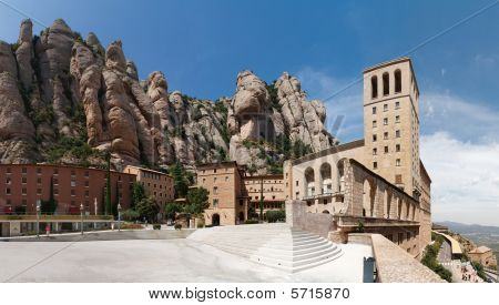 Klasztor Montserrat w pobliżu Barcelona, Katalonia, Hiszpania.